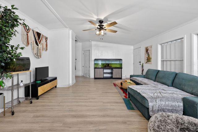 1591 SW 64th Way, Boca Raton, FL 33428