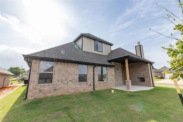 808 Westfall Drive, Choctaw, OK 73020