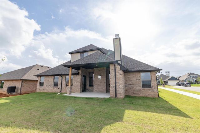 808 Westfall Drive, Choctaw, OK 73020