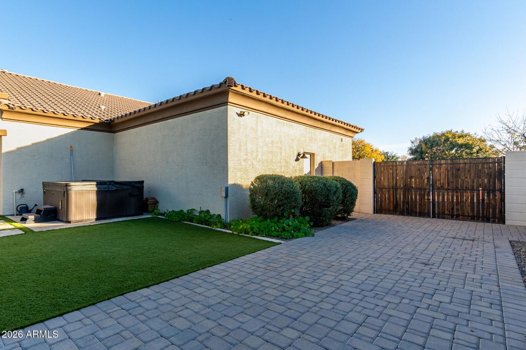 Image 61 of property listing at 21718 E CAMACHO Road, Queen Creek, AZ 85142