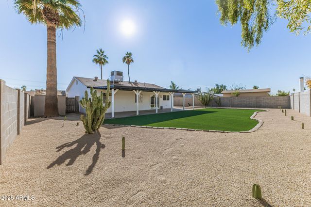 2222 W PAMPA Avenue, Mesa, AZ 85202