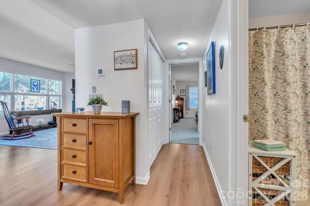 1501 Deermouse Way, Hendersonville, NC 28792