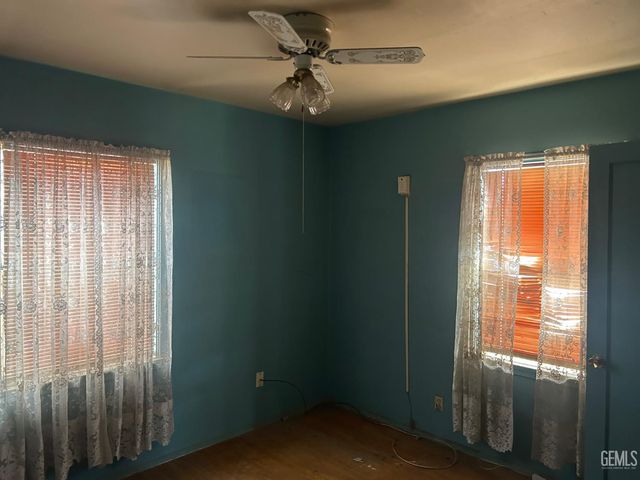 211 S Brown, Bakersfield, CA 93307