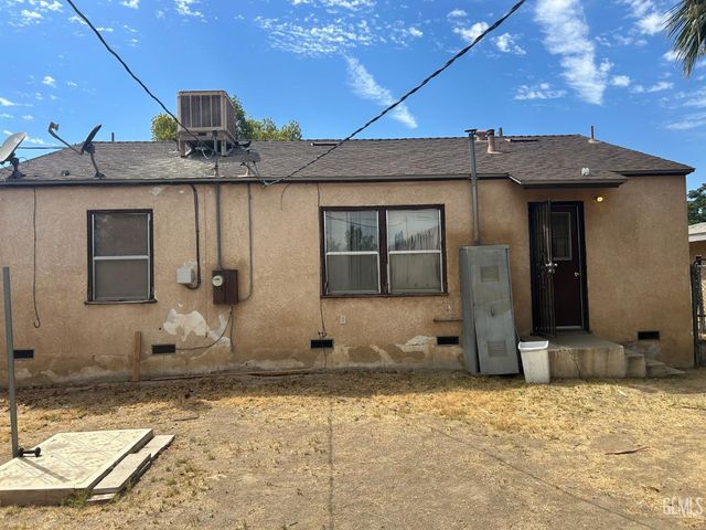 211 S Brown, Bakersfield, CA 93307