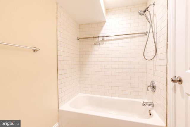 3306 FLEET ST, Baltimore, MD 21224
