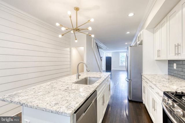 3306 FLEET ST, Baltimore, MD 21224