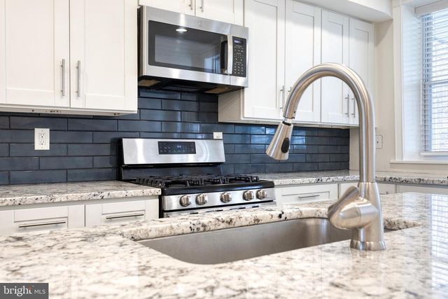 3306 FLEET ST, Baltimore, MD 21224