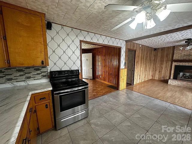 34 Sunset Drive, Brevard, NC 28712