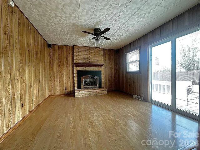 34 Sunset Drive, Brevard, NC 28712