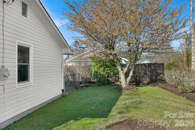 34 Sunset Drive, Brevard, NC 28712