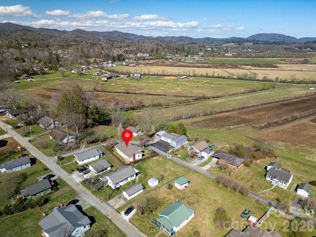 34 Sunset Drive, Brevard, NC 28712