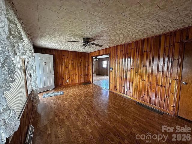 34 Sunset Drive, Brevard, NC 28712