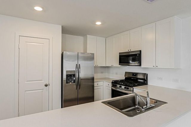 452 San Miguel Creek Drive, Katy, TX 77493