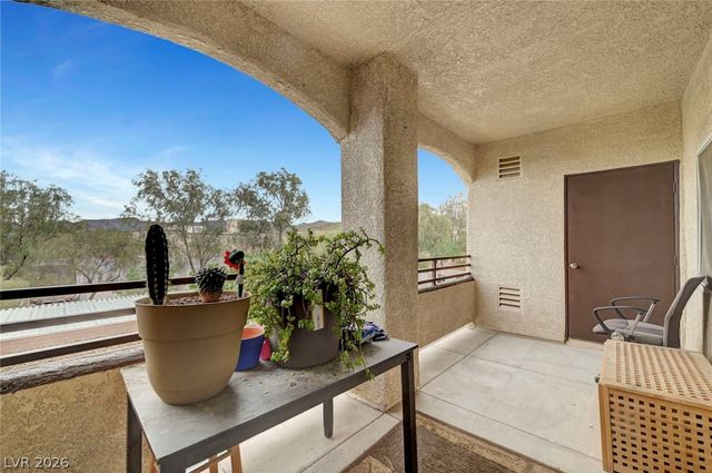 2291 West Horizon Ridge Parkway 10256, Henderson, NV 89052