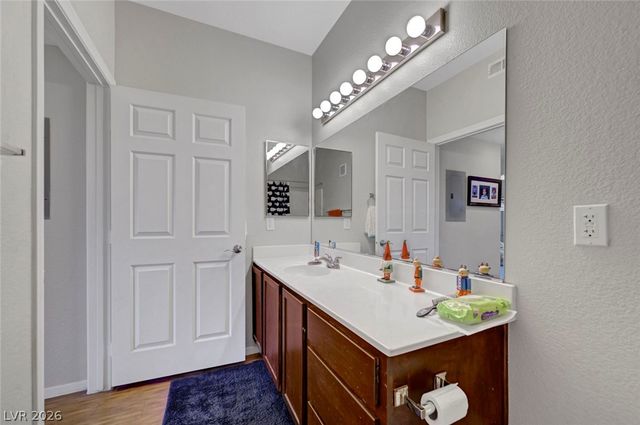 2291 West Horizon Ridge Parkway 10256, Henderson, NV 89052