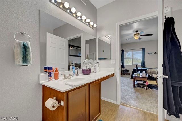 2291 West Horizon Ridge Parkway 10256, Henderson, NV 89052