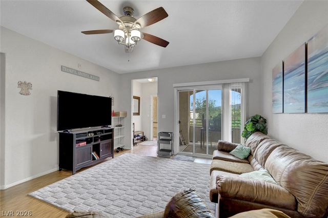 2291 West Horizon Ridge Parkway 10256, Henderson, NV 89052