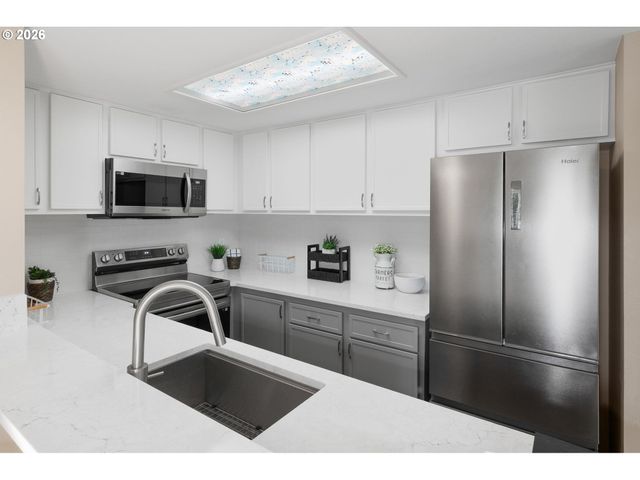 10178 Se TALBERT St, Clackamas, OR 97015
