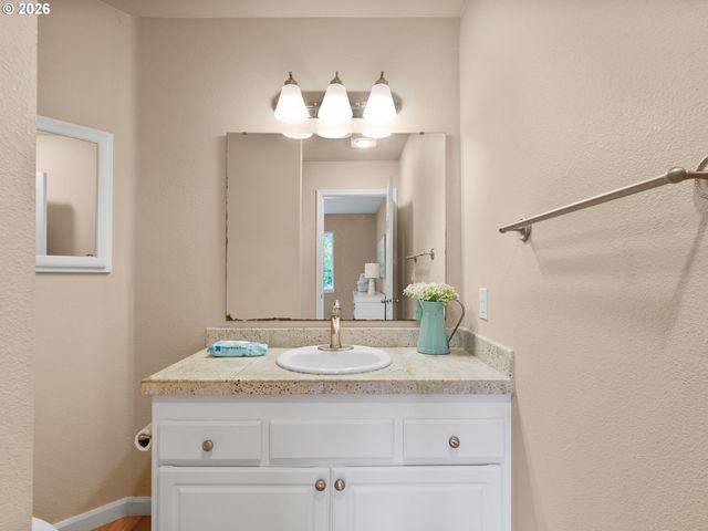 10178 Se TALBERT St, Clackamas, OR 97015