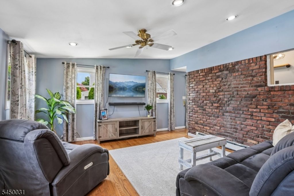 11 Taggart Way, Saddle Brook Twp., NJ 07663 — photo 5