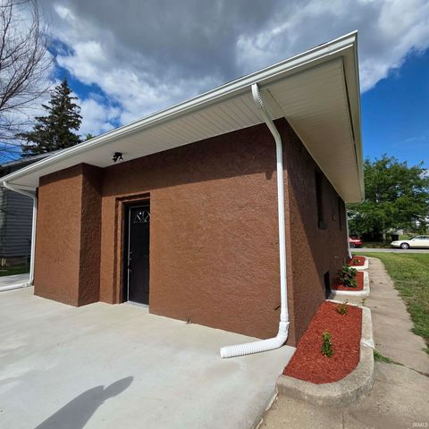 3106 Monroe Street, Fort Wayne, IN 46806