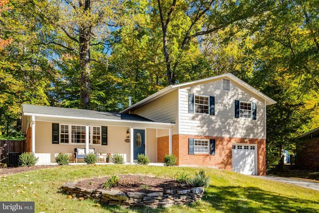 5207 STONINGTON DR, Fairfax, VA 22032