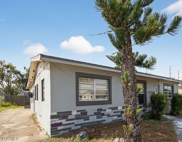 1770 N Markley CT, Fort Myers, FL 33916