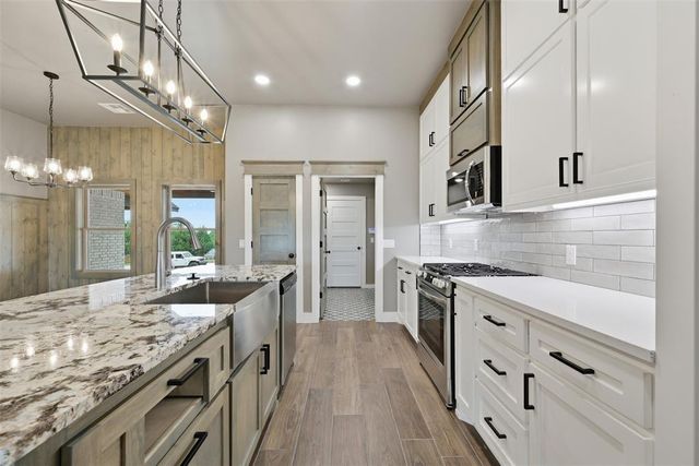 1109 Bridgeview Lane, Tuttle, OK 73089