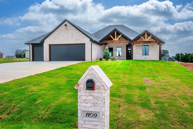 1109 Bridgeview Lane, Tuttle, OK 73089