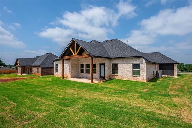 1109 Bridgeview Lane, Tuttle, OK 73089