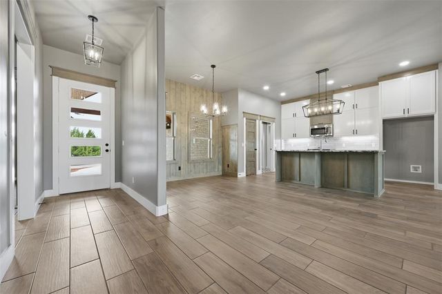 1109 Bridgeview Lane, Tuttle, OK 73089