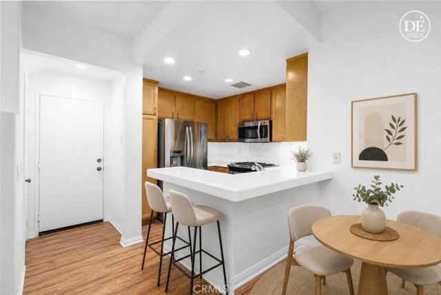 127 Jadestone, Irvine, CA 92603