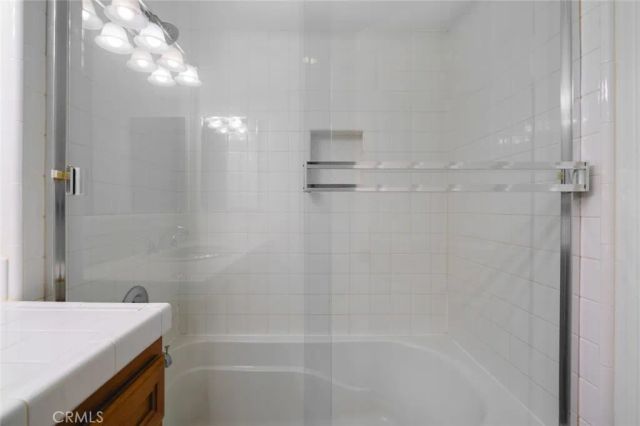 127 Jadestone, Irvine, CA 92603