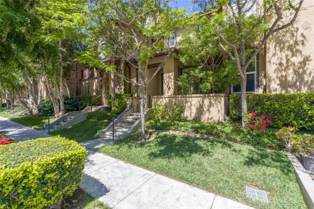 127 Jadestone, Irvine, CA 92603