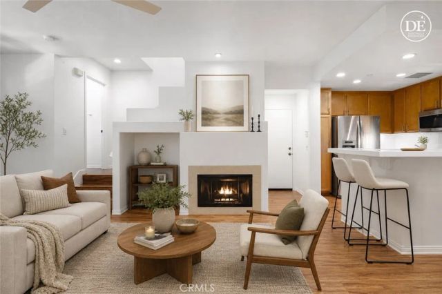 127 Jadestone, Irvine, CA 92603