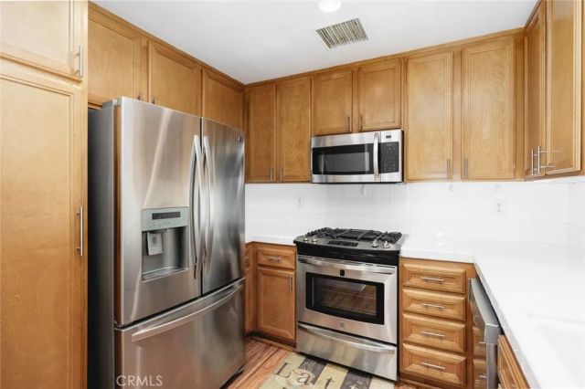 127 Jadestone, Irvine, CA 92603