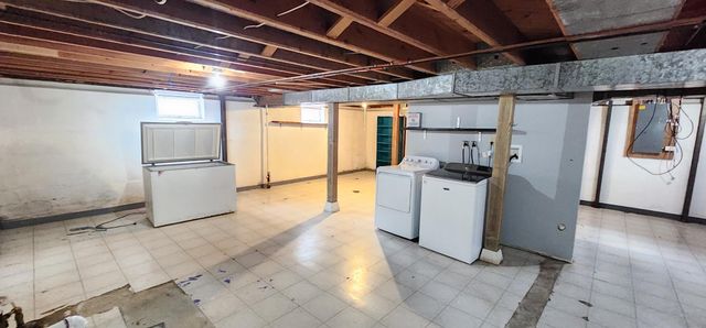 2215 7TH Street S, Moorhead, MN 56560