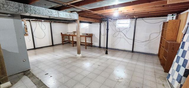 2215 7TH Street S, Moorhead, MN 56560