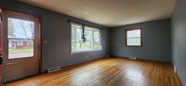 2215 7TH Street S, Moorhead, MN 56560