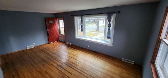 2215 7TH Street S, Moorhead, MN 56560