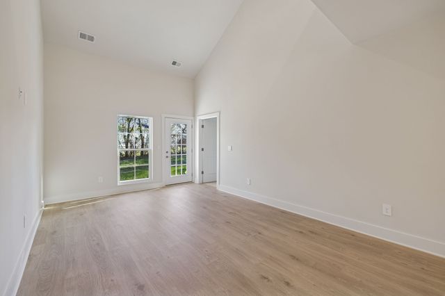 609 Tulip Springs Ct, Hermitage, TN 37076