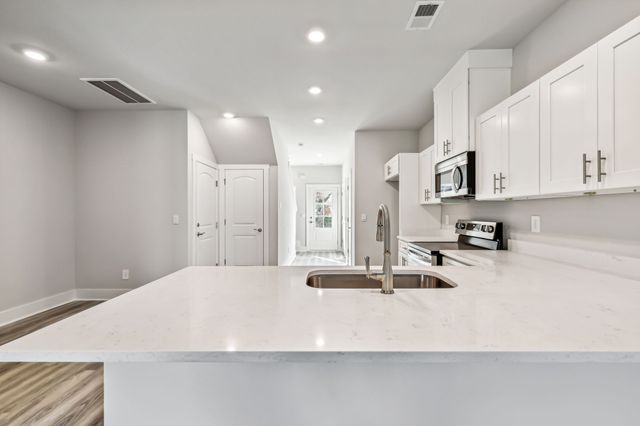 609 Tulip Springs Ct, Hermitage, TN 37076