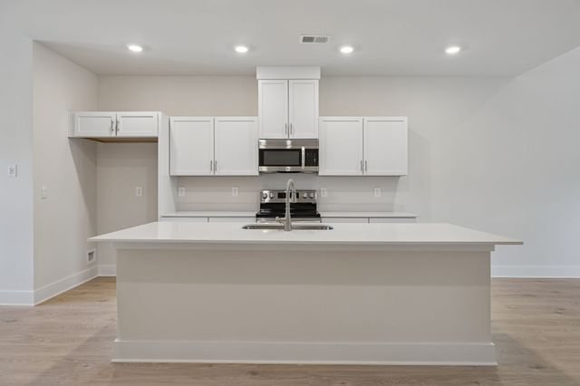 609 Tulip Springs Ct, Hermitage, TN 37076