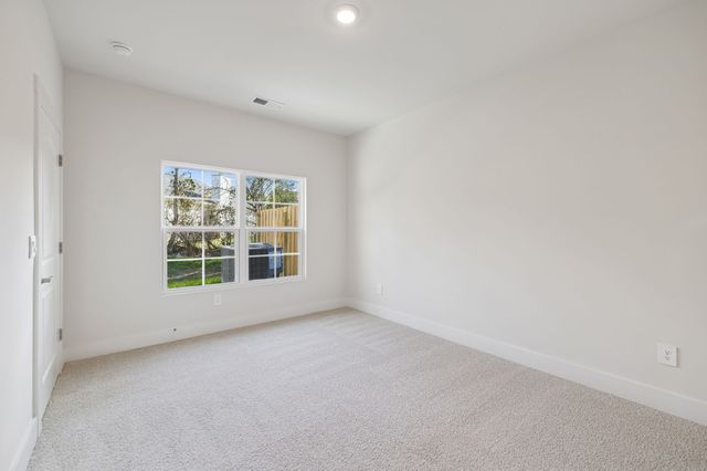 609 Tulip Springs Ct, Hermitage, TN 37076