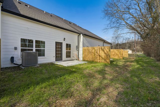 609 Tulip Springs Ct, Hermitage, TN 37076