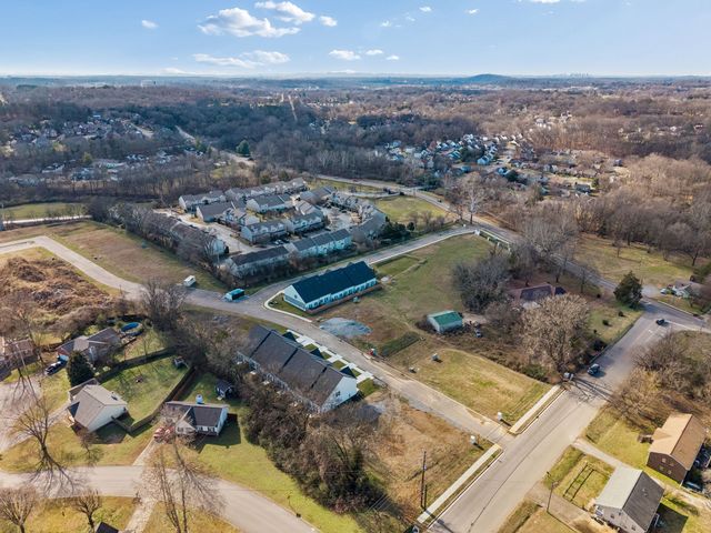 609 Tulip Springs Ct, Hermitage, TN 37076