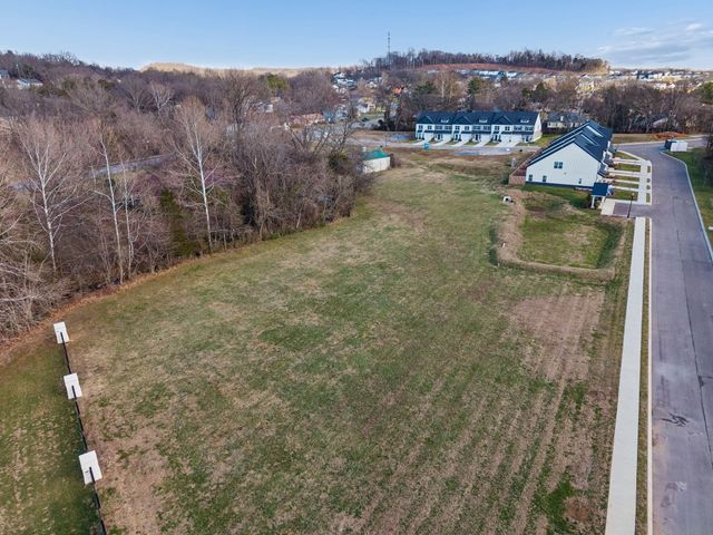 609 Tulip Springs Ct, Hermitage, TN 37076