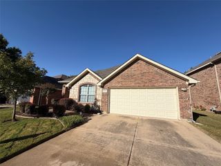 4618 Island Bay Drive, Arlington, TX 76016
