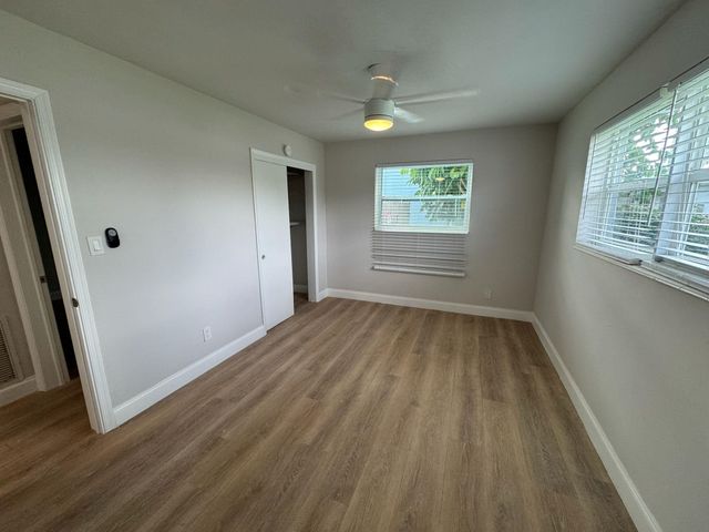 7571 Eaton St, Hollywood, FL 33024