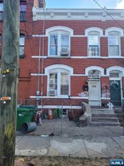 21 Wakeman Avenue, Newark, NJ 07104